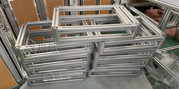 組裝工業鋁型材框架時要注意那幾點?