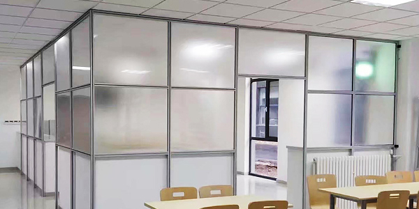 鋁合金隔斷和鋁型材隔斷的區(qū)別！