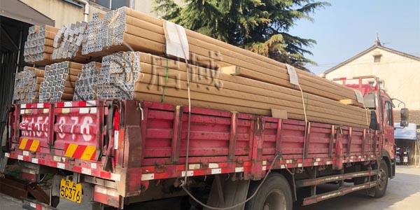 鋁型材生產廠家發貨需要注意的3個方面